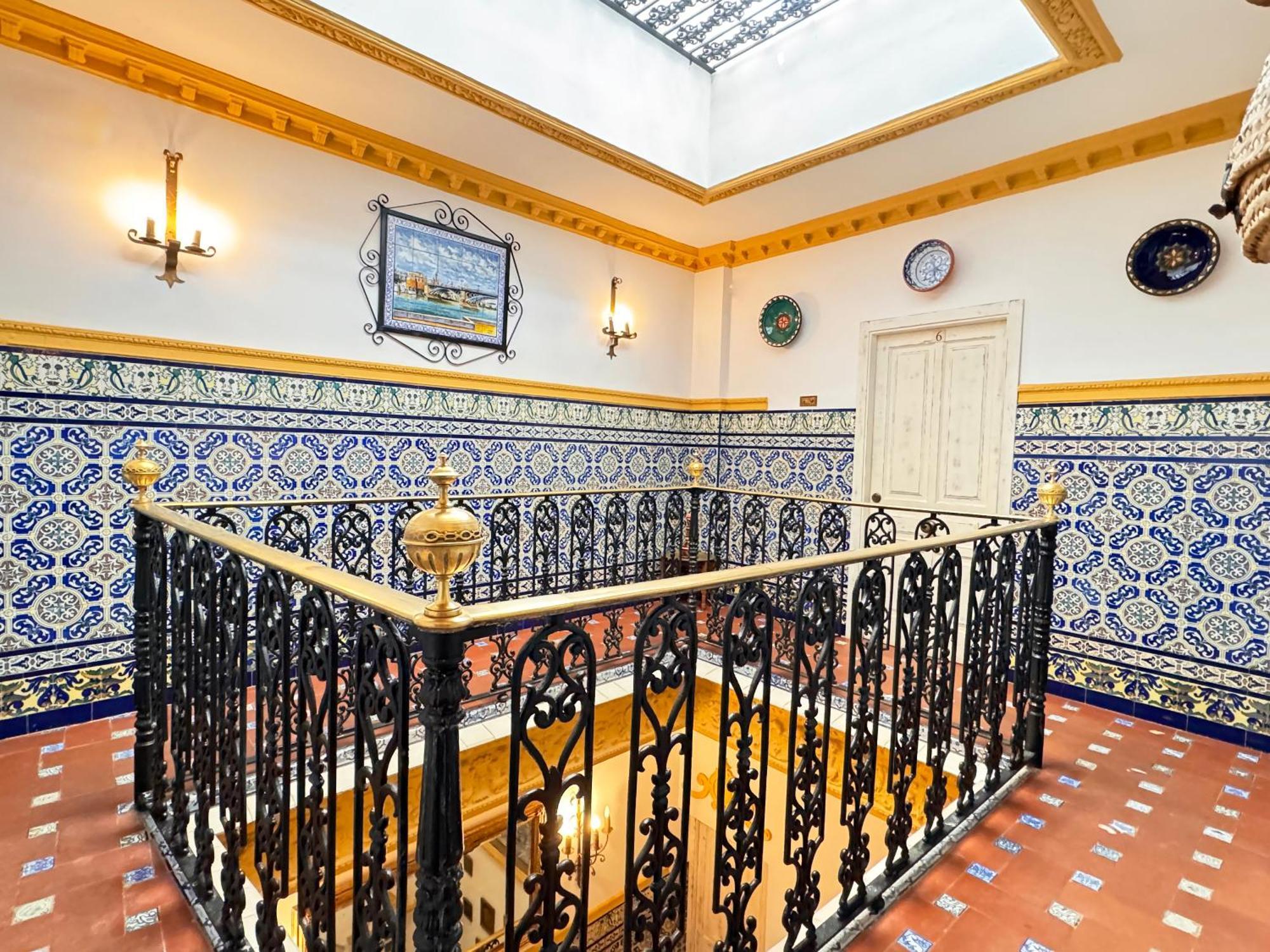 Palace House Hercules - Apartments Sevilha Exterior foto